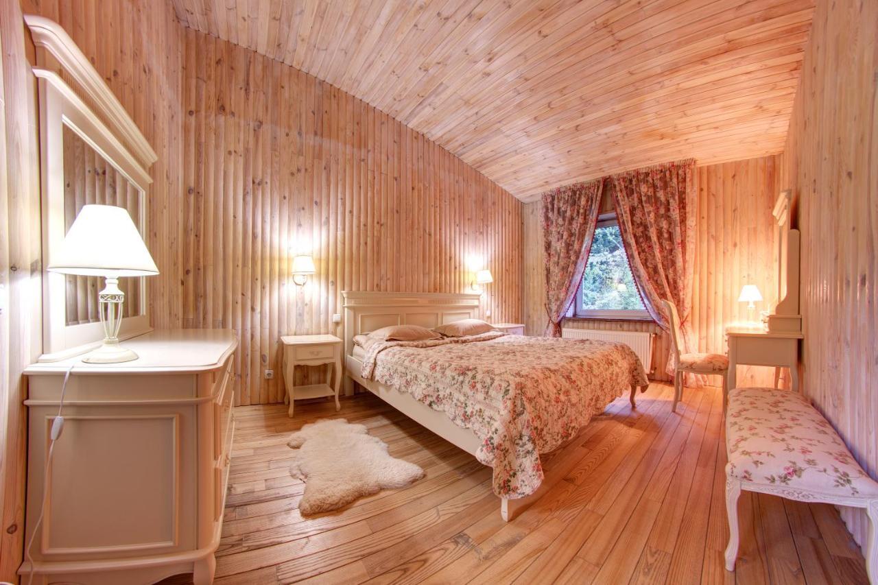 Lavanda Country Club Татарив Стая снимка